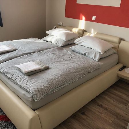Home زالاجيرسيج المظهر الخارجي الصورة