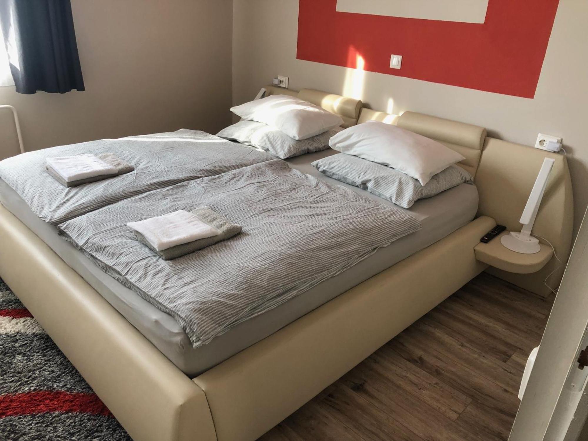 Home زالاجيرسيج المظهر الخارجي الصورة