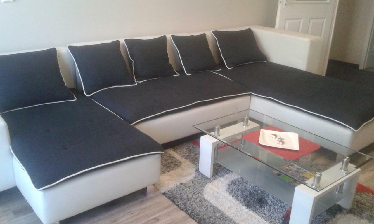 Home زالاجيرسيج المظهر الخارجي الصورة